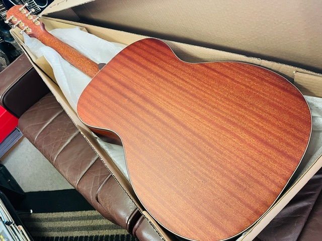 新品アウトレット即決特価品！！★Aria Acoustic Guitars MTN！！★Neck Mahogany！！★限定1本入荷！！_画像9