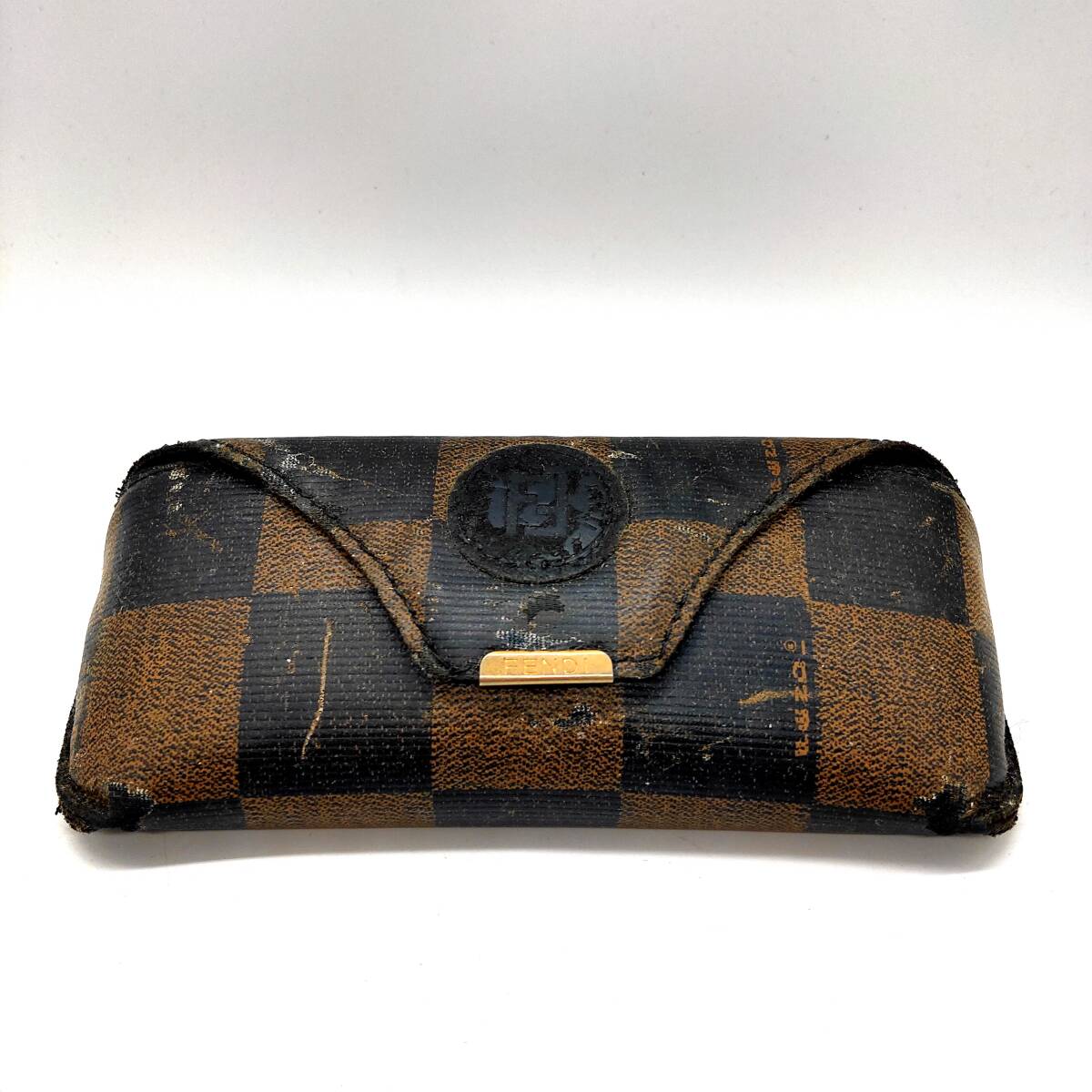 ■FENDI フェンディ 135 サングラス 三連ロゴ 60□18 アイウエア ケース付き ゴールド色_画像7