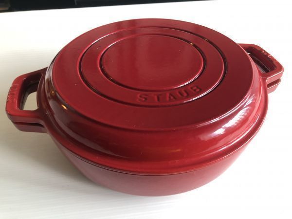 美品★STAUB ストウブ 両手フライパン 26cm ＆ピュアグリル 25cm【ラウンド】★チェリー 赤 キャンプ アウトドア 魔法のお鍋 人気セット