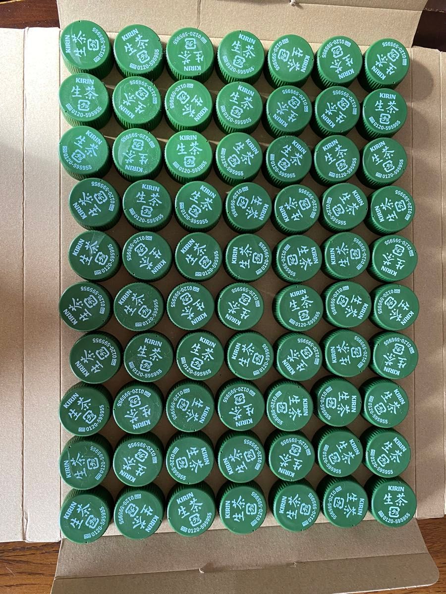 ペットボトルキャップ緑70個