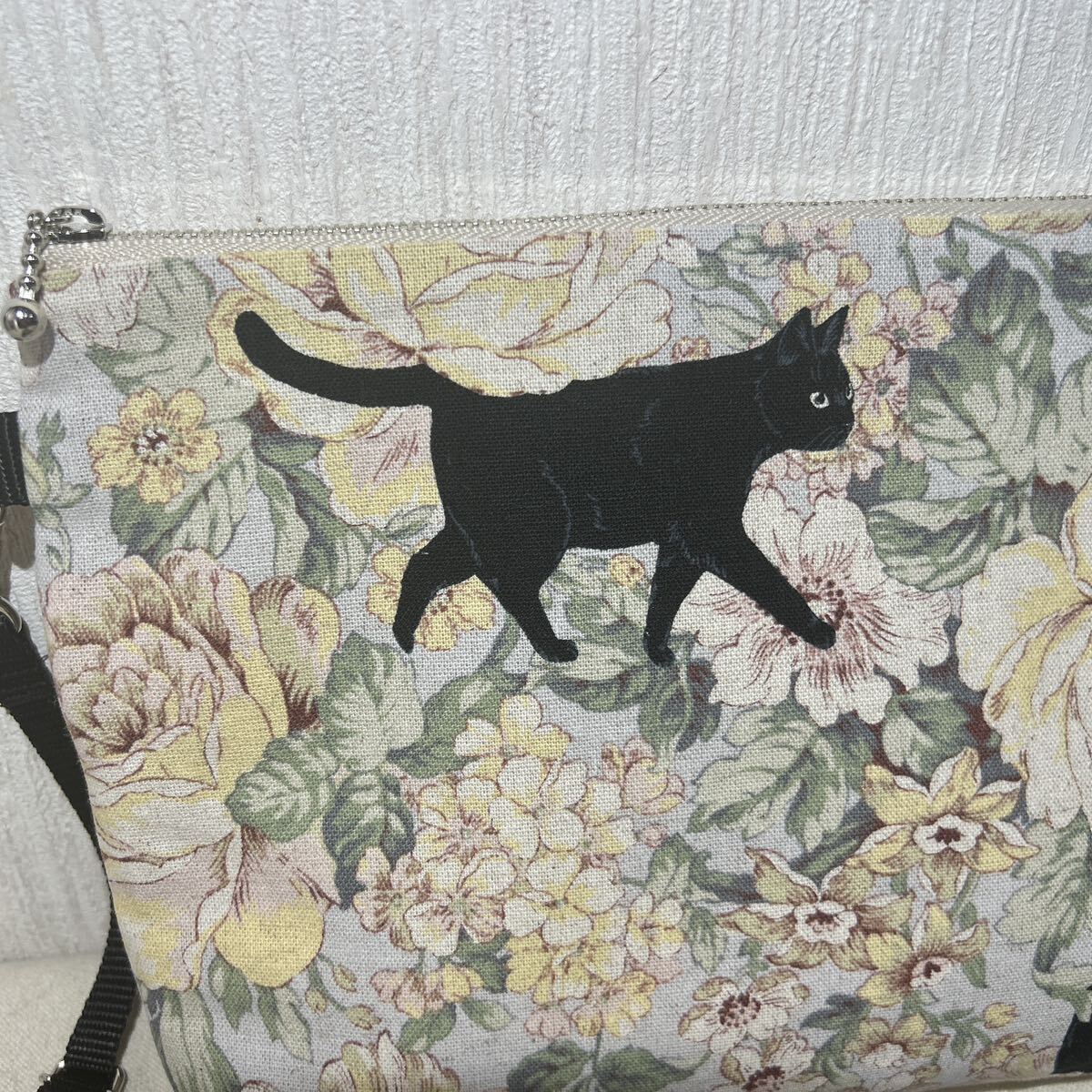 長財布が入るポシェット/ショルダーバッグ/斜めがけ/ハンドメイド/黒猫花ピンク_画像2