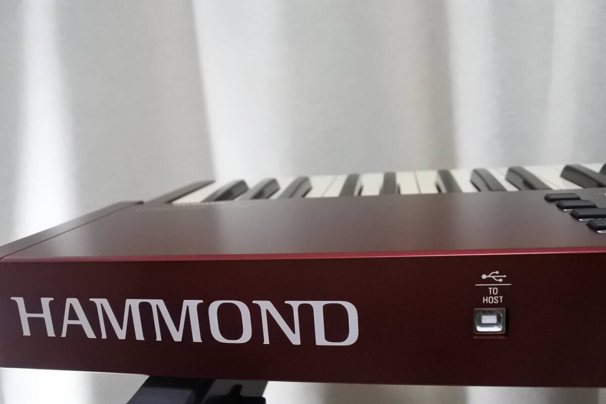【最終出品】【初回限定カラー】HAMMOND M-solo Burgundy ハモンド 49鍵盤ドローバーキーボード の画像9