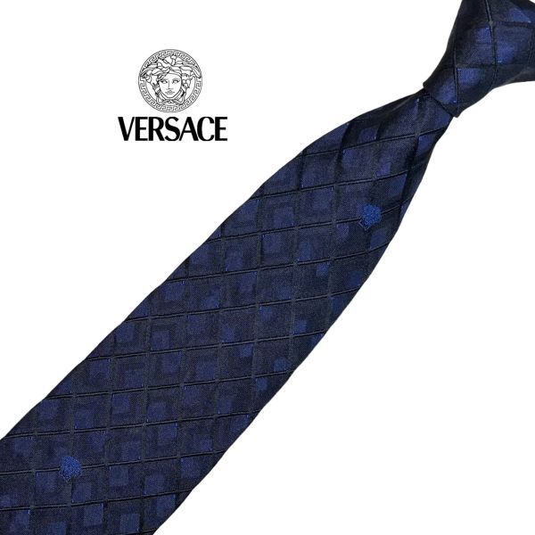 VERSACE ネクタイ チェック柄 メデューサ柄 ダークネイビー系 ヴェルサーチェ メンズ服飾小物 ネコポス可 USED 中古 t812_画像1