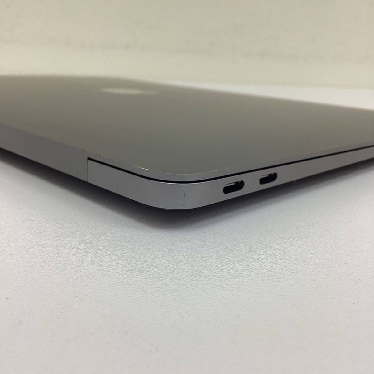 Apple MacBook Air　PC 　A2179　マックブックエアー　ノートパソコン　通電OK　充電コード付き　初期化済み♯17088_画像5