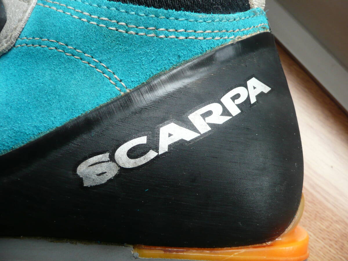 SCARPA スカルパ 良品 レディース24.0cmEE 防水透湿 GTX本格トレッキングシューズ 高レベル登山靴 青/白/黒 日帰り低山-百名山-縦走-雪山の画像5