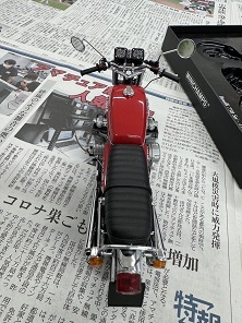 ミニチャンプス バイクシリーズ Benelli 750Sei 1975 1/12 MINICHAMPSの画像5