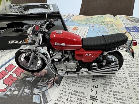 ミニチャンプス バイクシリーズ Benelli 750Sei 1975 1/12 MINICHAMPSの画像3