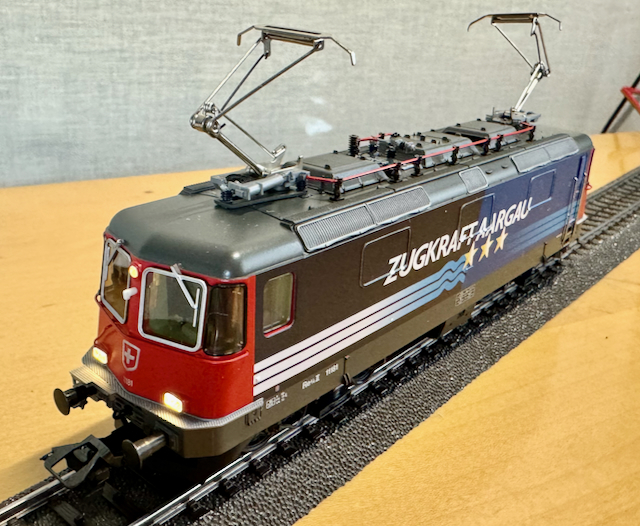 Yahoo!オークション - メルクリン HO 37306 電気機関車 SBB Re 4 Yahoo!オークション - メルクリン HO 37306 電気機関車 SBB Re 4