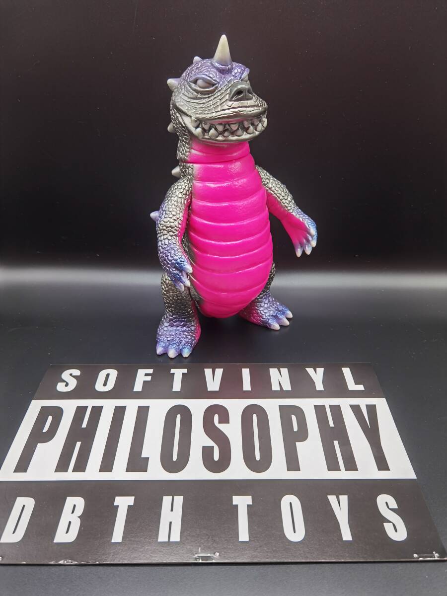 【47】ニルヴァ／ピンク／ DBTH TOYS ／廣田 ◆ソフビ（中古）／1円スタート／ゆうパック80サイズ ／金曜日発送