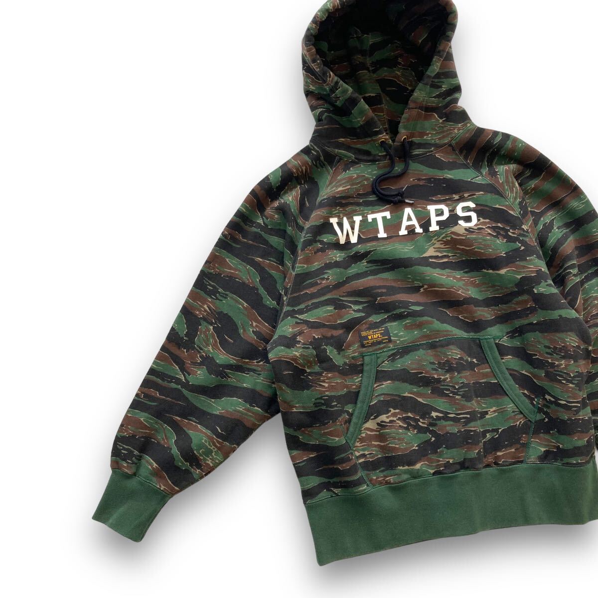 【WTAPS】DESIGN HOODEDダブルタップス タイガーカモ スウェットパーカー センターロゴ タイガーストライプ プルオーバーパーカー 16AW限定