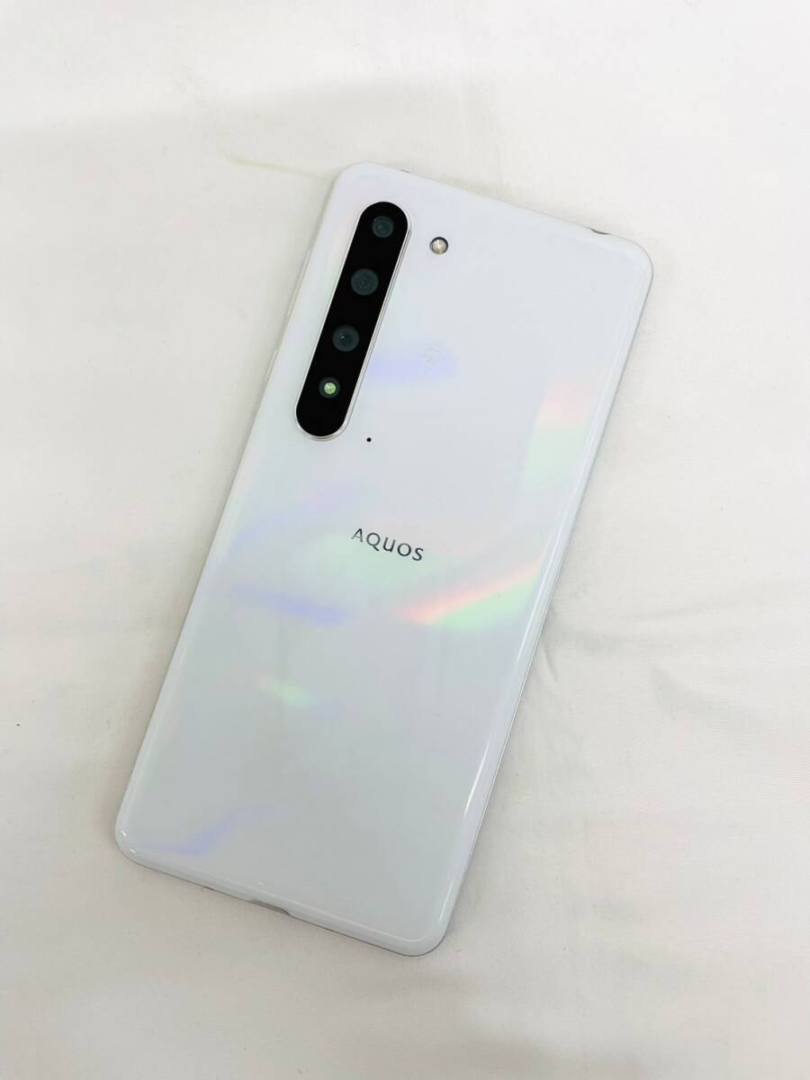 D6786*14 初期化済 SHARP AQUOS アクオス R5G 908SH SIMフリー Softbank Aurora White アンドロイド スマホ 携帯 箱付きの画像4