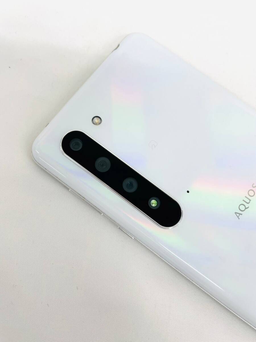 D6786*14 初期化済 SHARP AQUOS アクオス R5G 908SH SIMフリー Softbank Aurora White アンドロイド スマホ 携帯 箱付きの画像6