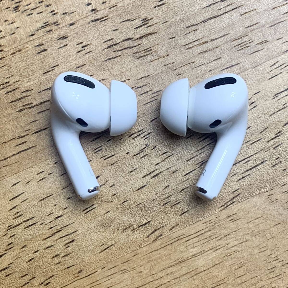 AirPods Pro ジャンク品 第1世代 エアーポッズ プロ A2083 A2084 第一