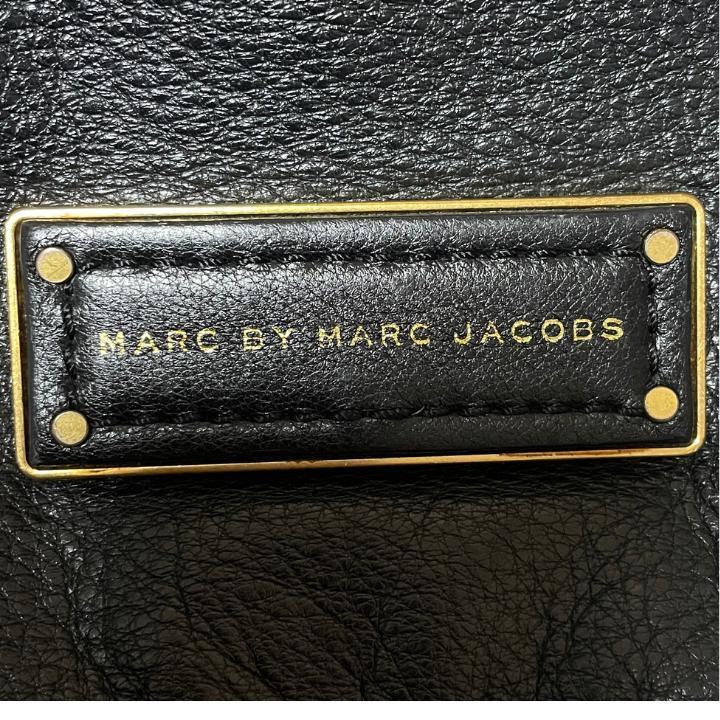 【美品】MARC BY MARC JACOBS 本革 ワンショルダーバッグ too hot to カーフレザー ワンハンドル オールレザー マークジェイコブス