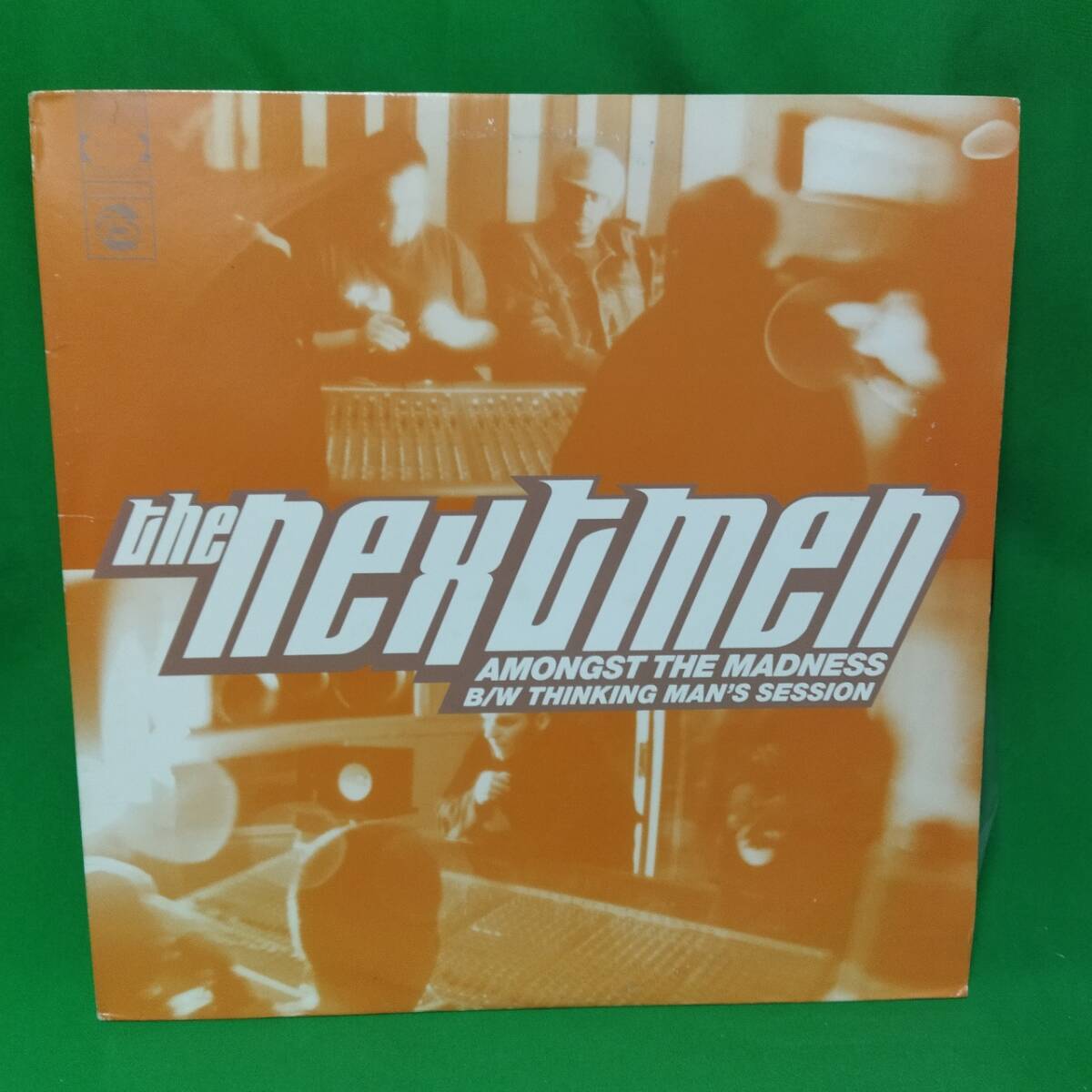 12' レコード The Nextmen - Amongst The Madness / Thinking Man's Session_画像1