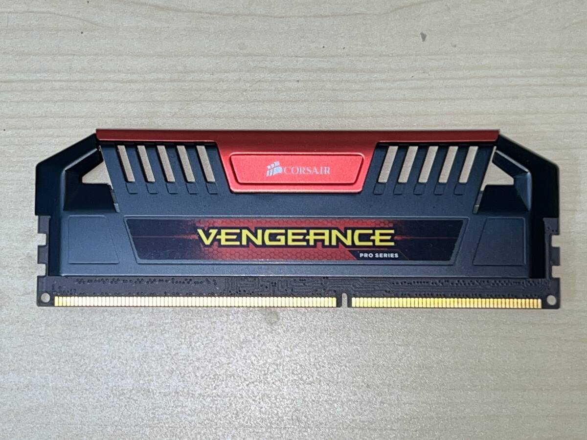 CORSAIR VENGEANCE DDR3-1866MHz ３２GB (４GB×２枚キット　４枚セット）CMY８GX３M２A１８６６C９R PCメモリ　送料無料_画像5