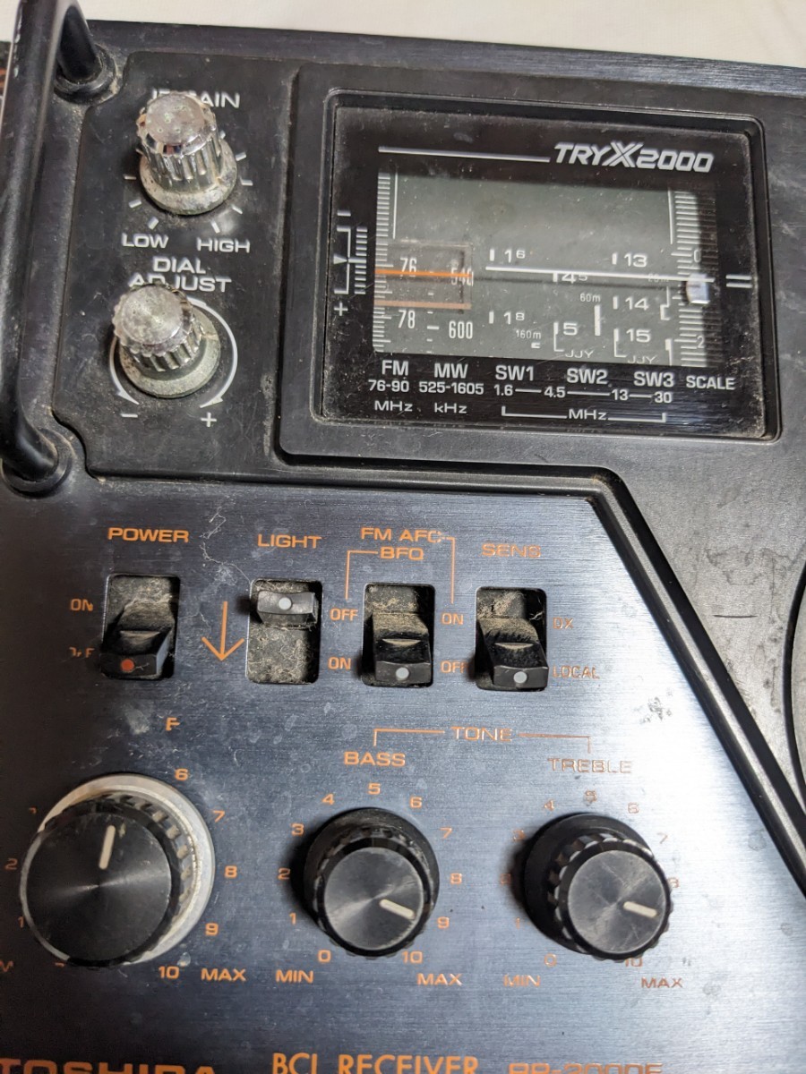 東芝 TOSHIBA BCLラジオ TRYX2000 RP-2000F FM/SW1,2,3/MW ジャンクの画像8
