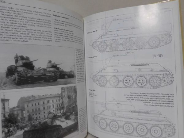 洋書 T-34/76ディテール写真資料本 T-34/75 Sovestsky stredni tank 1940-1943 MBI 2007年発行 [2]B1829_画像9