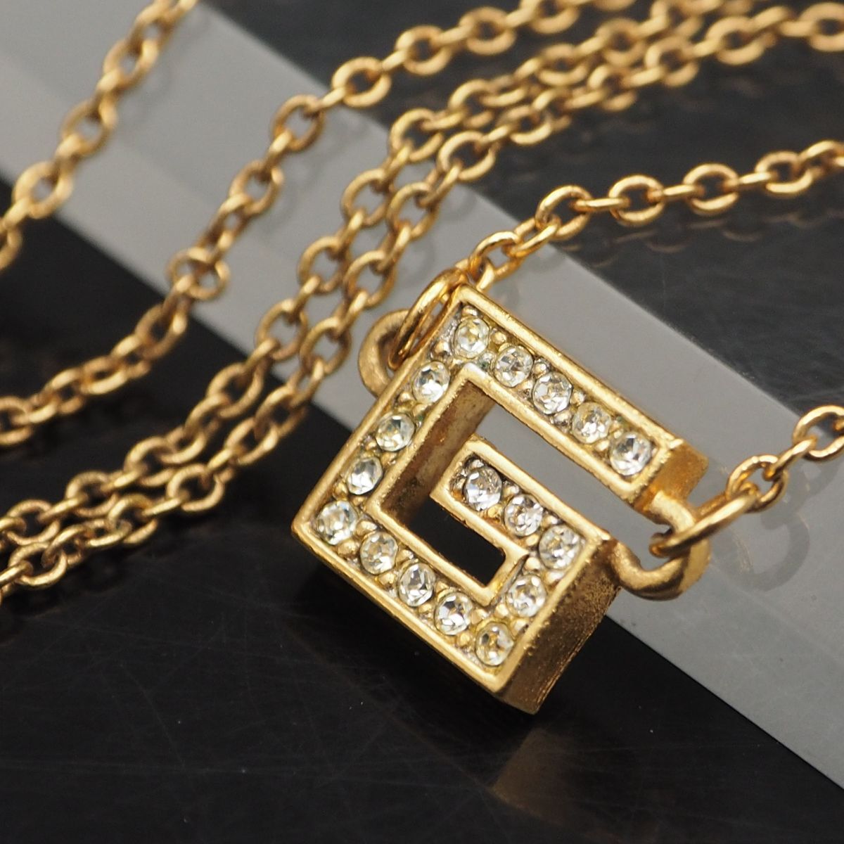 N115 ジバンシイ GIVENCHY PARIS-NEW YORK ペンダント N115 ジバンシイ GIVENCHY PARIS-NEW YORK ペンダント