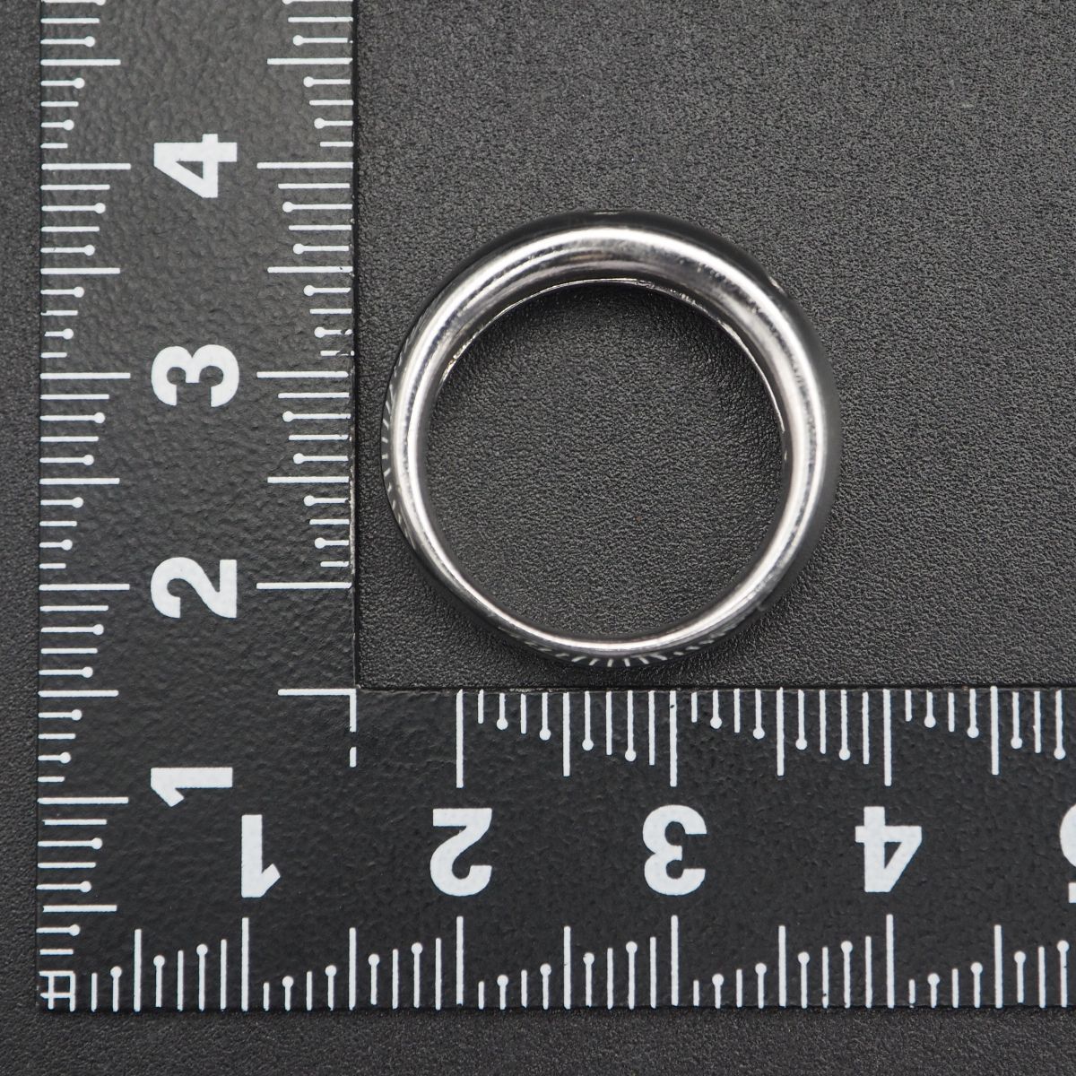 L785 ダイヤモンド 0.06ct P5 SV95刻印 リング プラチナシルバー デザイン 指輪 4月誕生石 12号