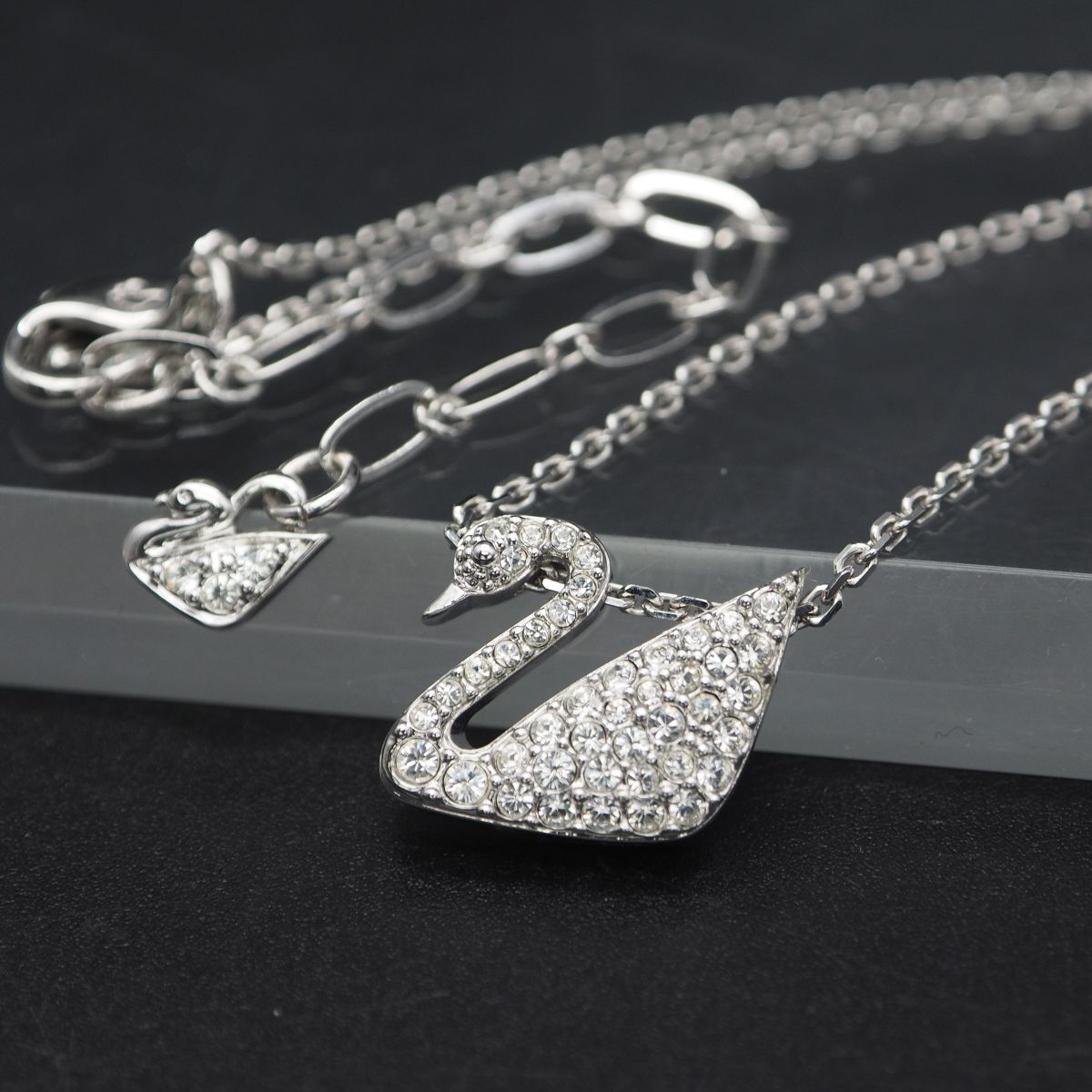 N239 スワロフスキー SWAROVSKI ペンダント ネックレス ライン N239 スワロフスキー SWAROVSKI ペンダント ネックレス ライン