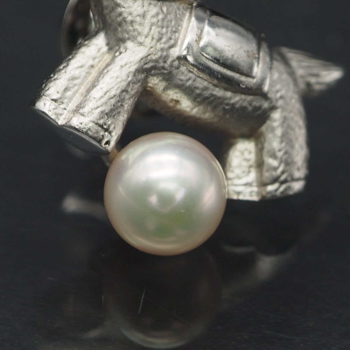 P004... pearl 6.5mm. pearl SILVER stamp pin brooch horse hose design silver tie tack pin laperu pin 6 month birthstone 