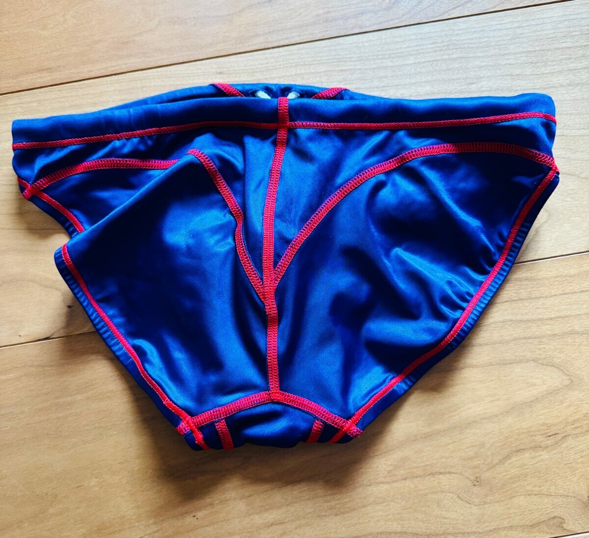 【新品・レア】SPEEDO / アクアスペック/ 旧ロゴ/ フュージョンカット / ライフセーバー ライフガード / 超光沢 / 競パン 競泳水着_画像8