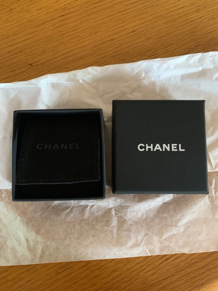 CHANEL ココマークピアス（ゴールド）