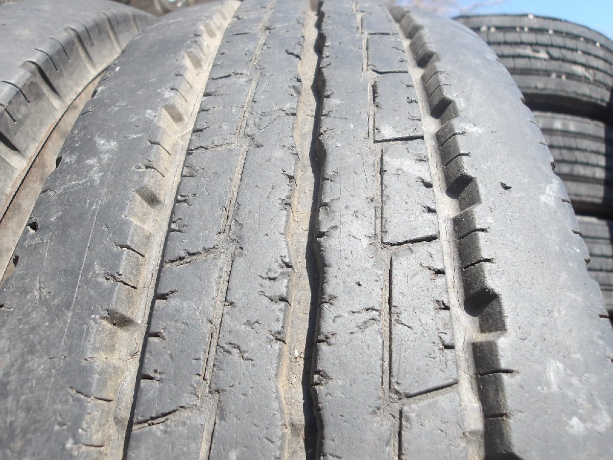 M44-3 送料無料 215/85R16 夏4本セット サマータイヤ LT 120/118L 12PR 215/85-16 215-85-16 ヨコハマ LT151R チューブレス_画像5