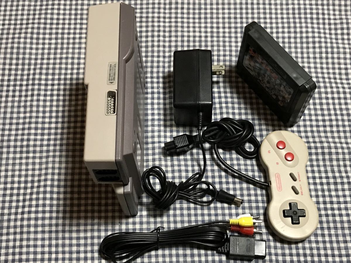 即決 送料無料 ニューファミコン HVC-101 コントローラー AVケーブル ACアダプター 各１個 任天堂 ニンテンドー AV仕様  Newファミコン 本体