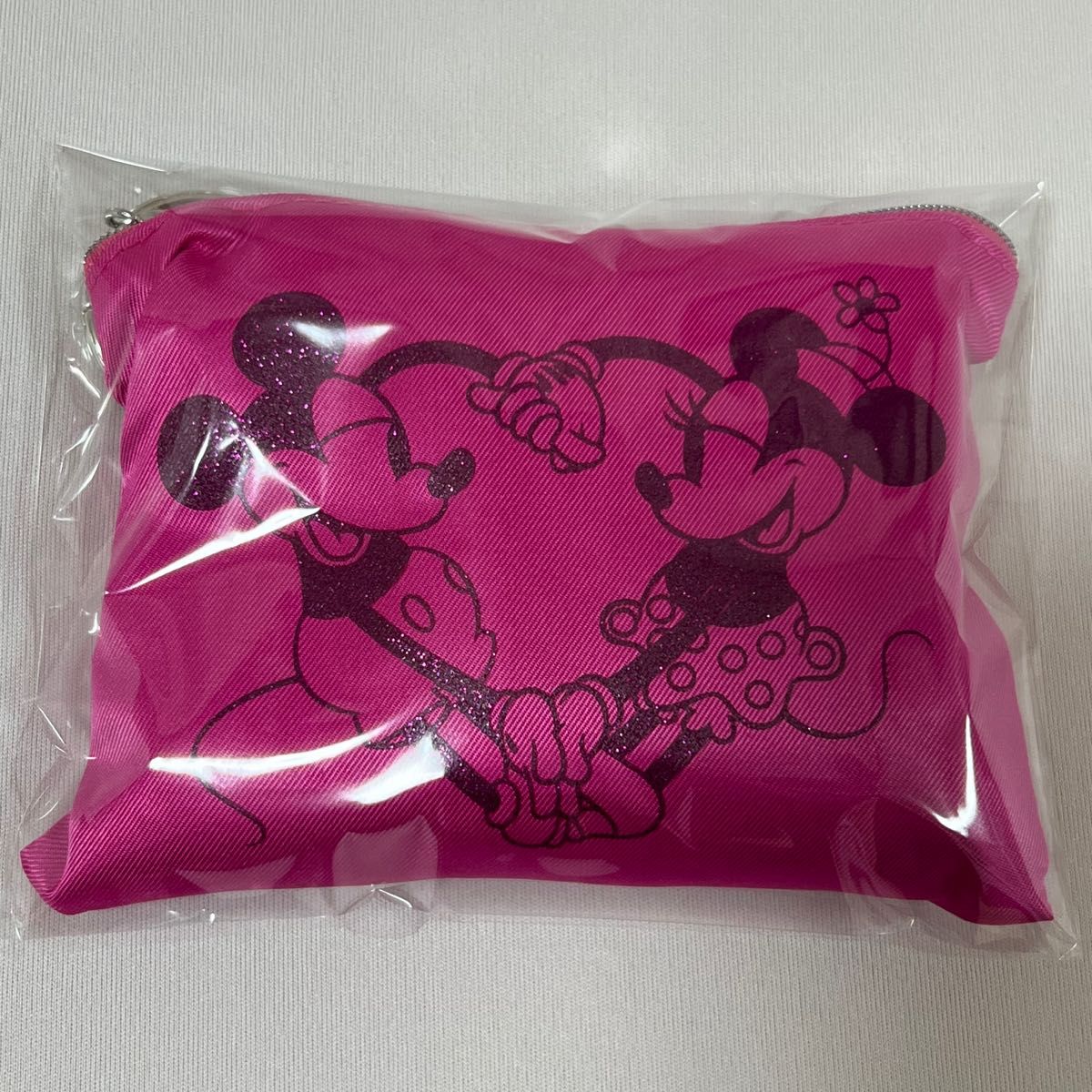 MARY QUANT ディズニーコラボ 新品 ミッキー&ミニー ケース付き MARY QUANT ディズニーコラボ 新品 ミッキー&ミニー ケース付き