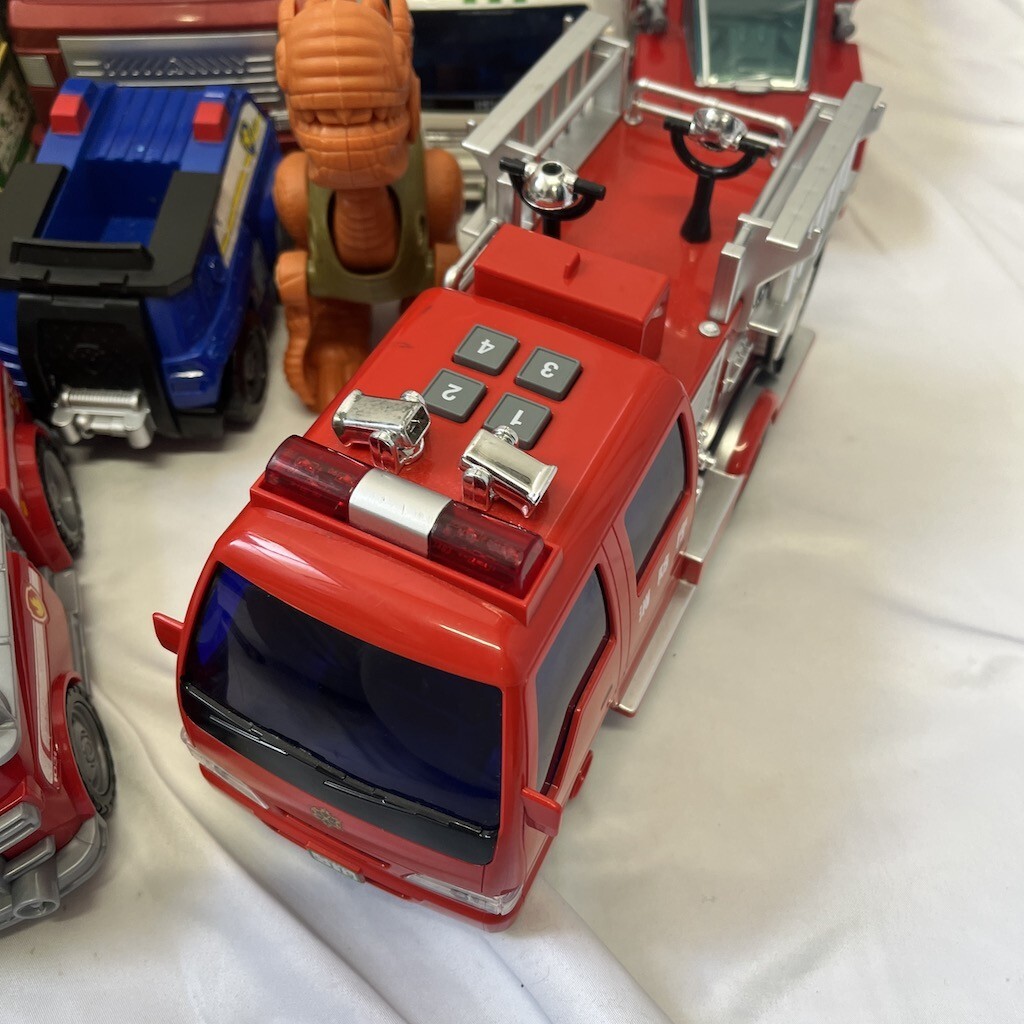 トミカ ハイパーレスキュー 1号 救急車 消防車 Toyco トイコー スーパーキャリアカー バス パトカー トラック おもちゃ 関Y0323-18の画像2
