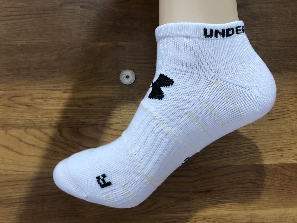 新品アンダーアーマーUNDER ARMOUR メンズソックス4足セット101