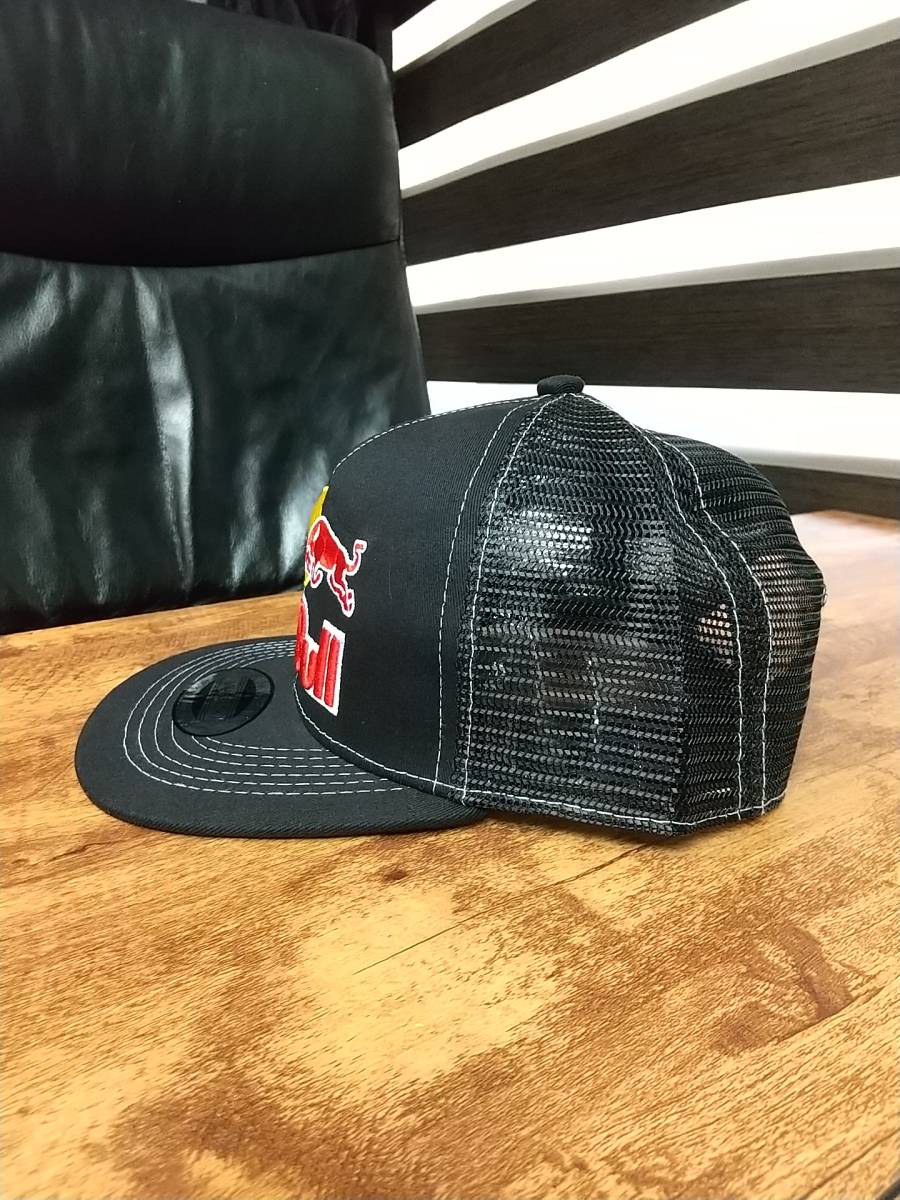 即決　新品　送料無料　レッドブル　RED　BULL キャップ　CAP　F１　レーシング　サーキッド　レース　エナジードリンク　_画像2