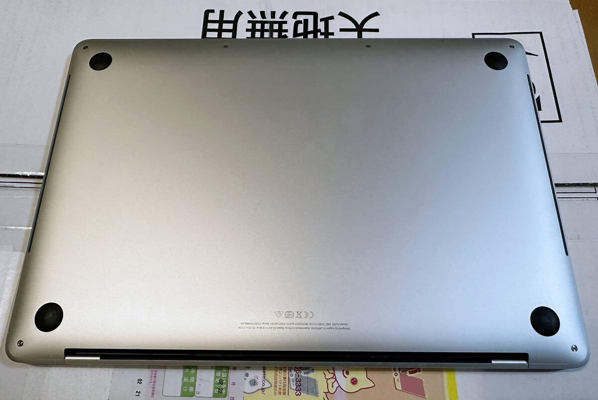 MacBook Pro i5 2.0GHz 13インチ（Mid 2020）1TB SSD _画像2