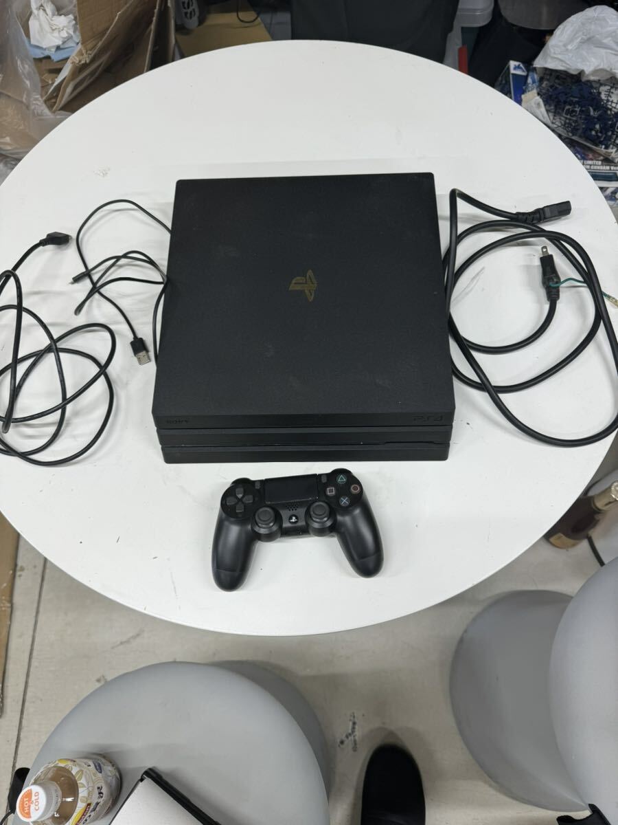 1円スタート　通電　動作　確認ok SONY PlayStation プレステ　ブラック ソニー CUH-7100B プレイステーション4 Pro