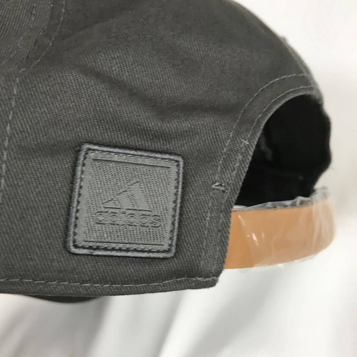 新品 【フリーサイズ】黒灰グレー アディダス ゴルフ adidas GOLF キャップ 帽子 バーサタイル コットンキャップ OSFX_画像3