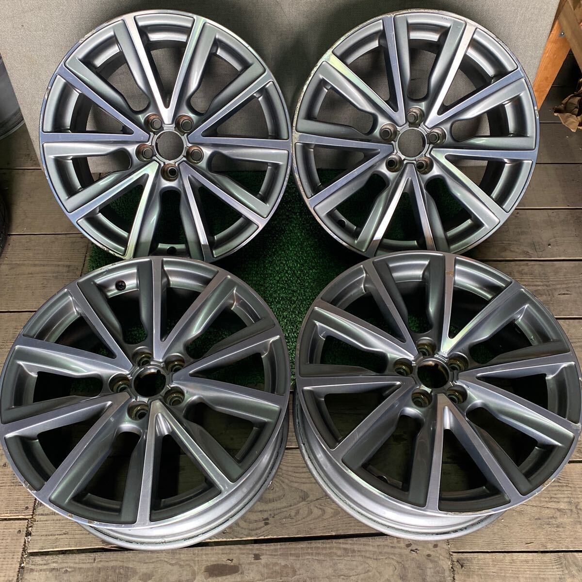 アウディ純正ホイール 17インチ 17×7.5J OFF:+36 PCD;112-5H ハブ径;約57mm 傷あり、ガリ傷あり、錆びあり 4本 センターキャップなし _画像1