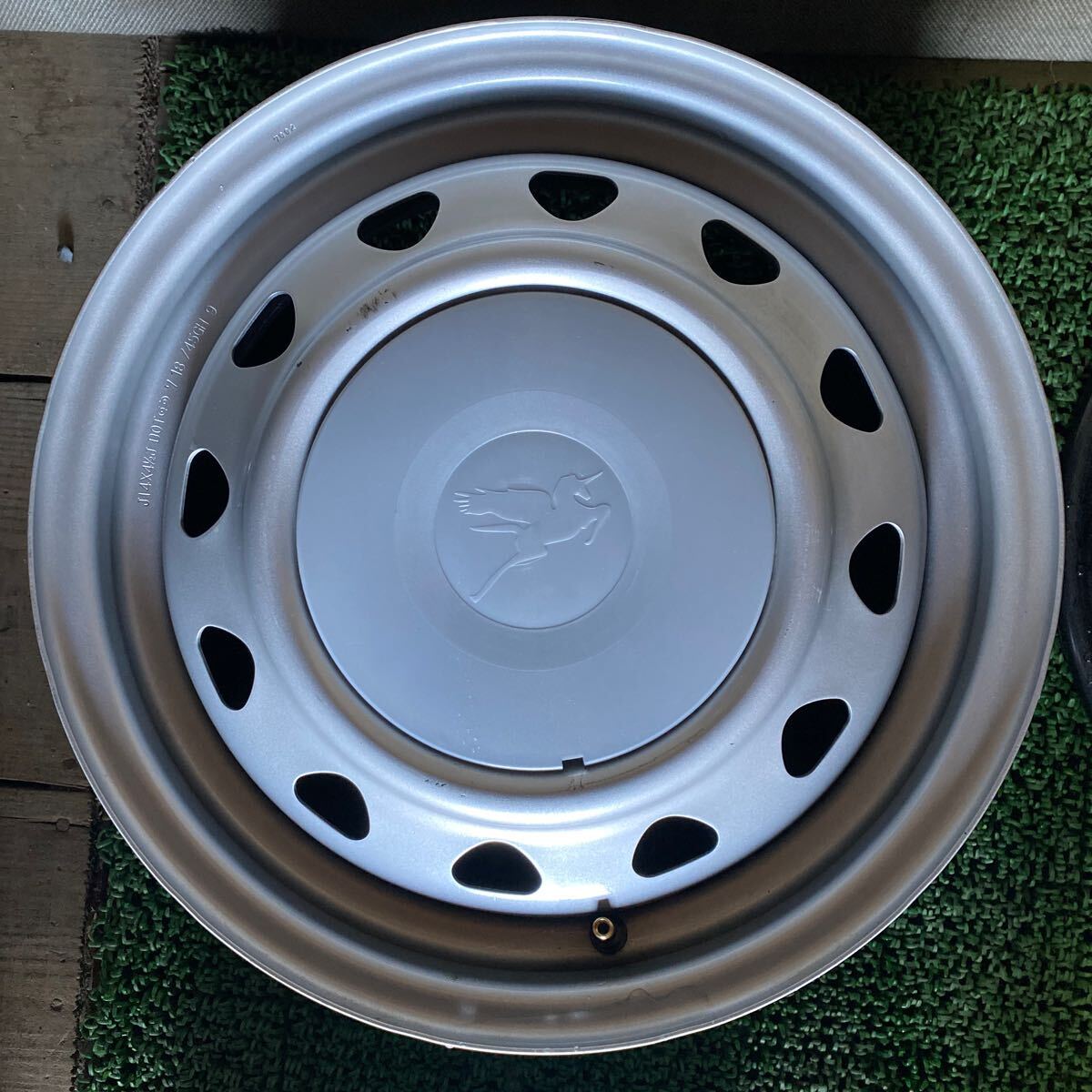 マルチホイール スチールホイール 14インチ 14×4.5J OFF:+45 PCD;100-4H 114.3-4H ハブ径;約67mm 傷あり、サビあり 4本 _画像5