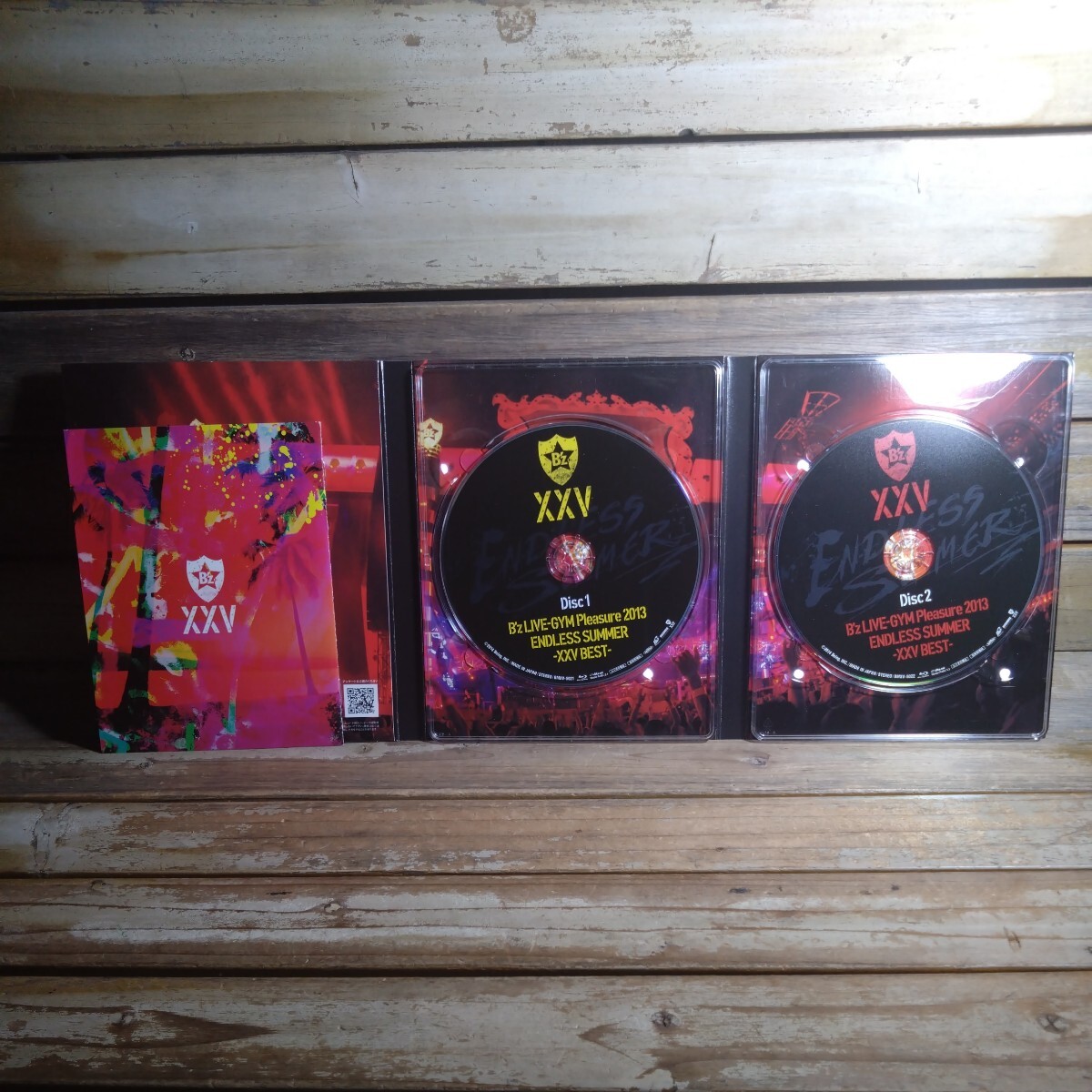 18 B'z LIVE-2013 ENDLESS SUMMER XXV BEST 邦楽 DVD Blue-ray_画像3