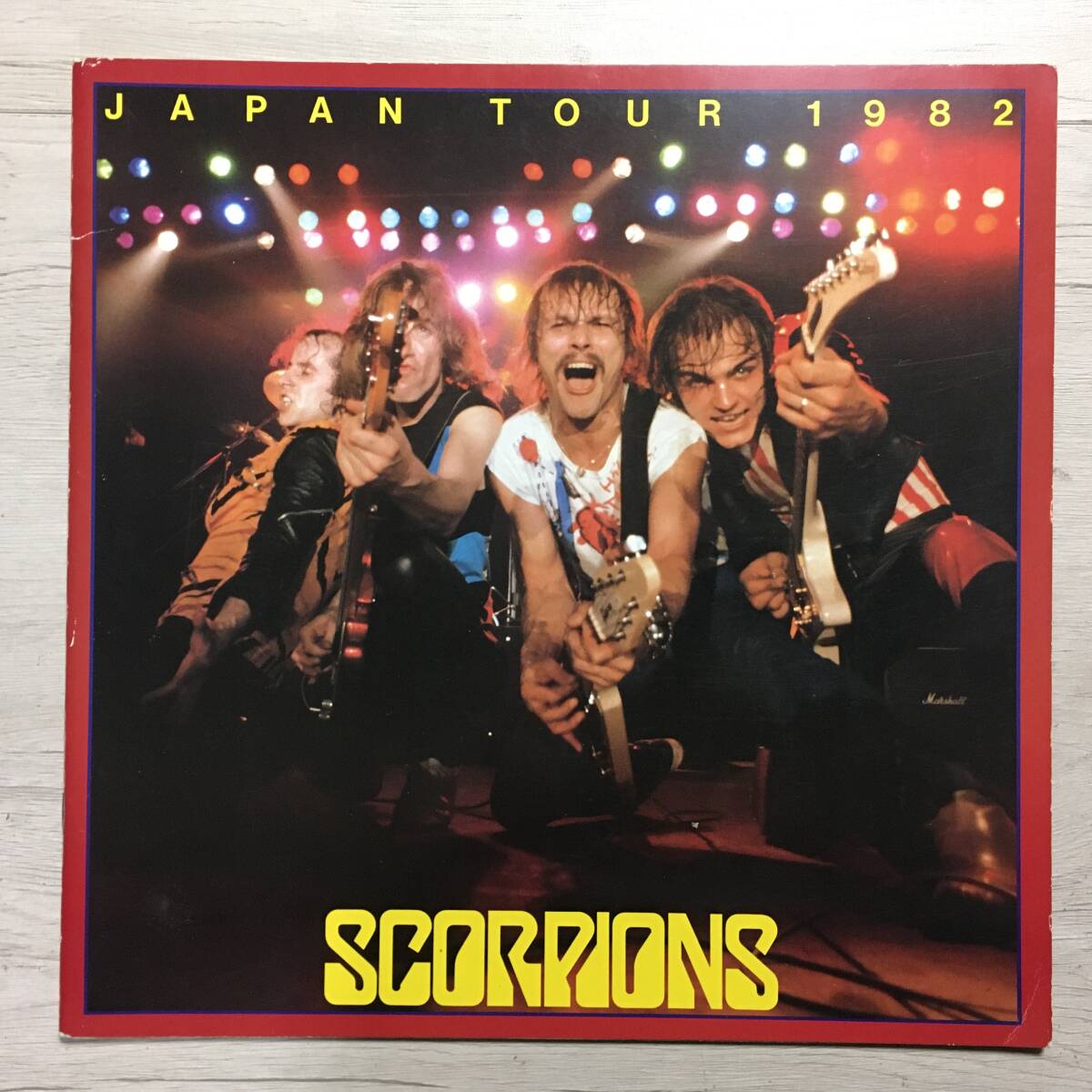  ticket attaching SCORPIONS 1982 JAPAN TOUR pamphlet 