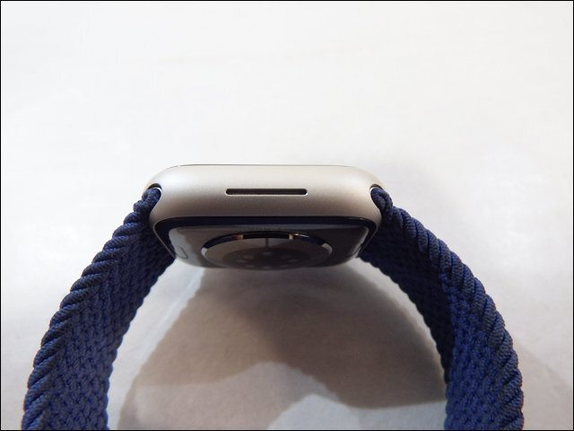 美品 Apple アップル◆Apple watch series7/MKNE3J/A◆41mm スターライトアルミニウムケース/スターライトソロループ(サイズ7) GPSモデルの画像7