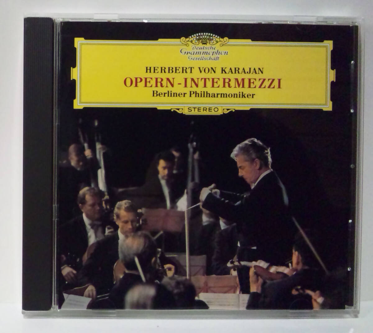 [2018年発売/日本盤]【 MQA / UHQCD 】 ヘルベルト・フォン・カラヤン / オペラ間奏曲集 ● Herbert von Karajan Opera Intermezzi _画像1