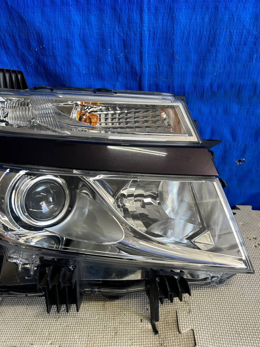 エルグランド TE52 E52 H22年 右ヘッドライト KOITO 100-23008 HID カラーLAEの画像3