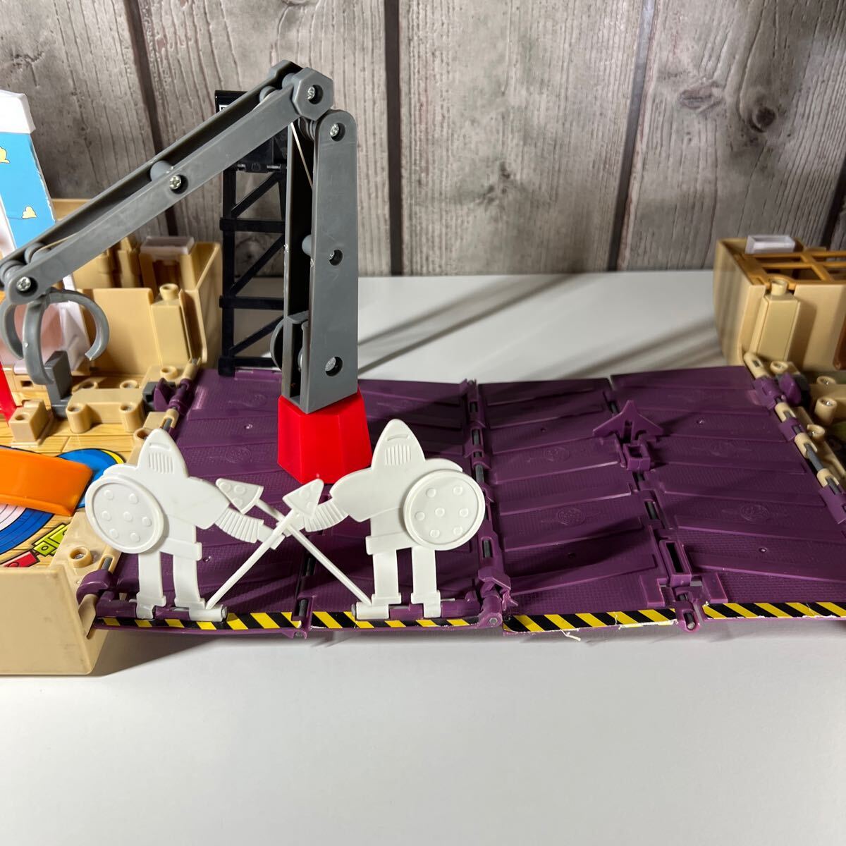 トイ ストーリー TOY STORY アンディ シド 部屋 ピザ プラネット トイ ストーリー TOY STORY アンディ シド 部屋 ピザ プラネット