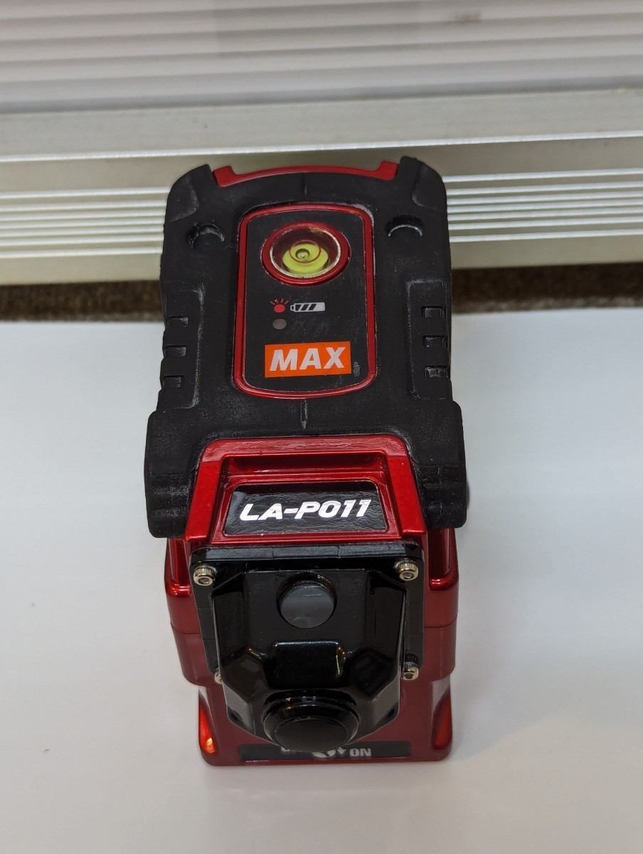 鉛直・地墨点専用レーザー　MAX　LA-P011　測定器　レーザポインタ　マックス_画像2