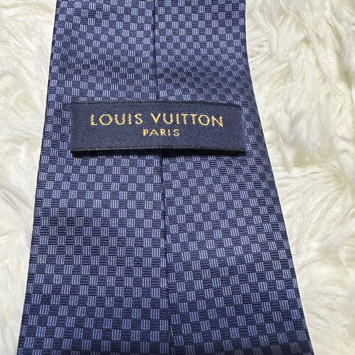 LOUIS VUITTON 新品未使用 ミニダミエ ロゴ ルイヴィトン ネクタイ 柄 メンズ 人気モデル 送料無料 カッコいい 総柄 人気デザイン 高級の画像7