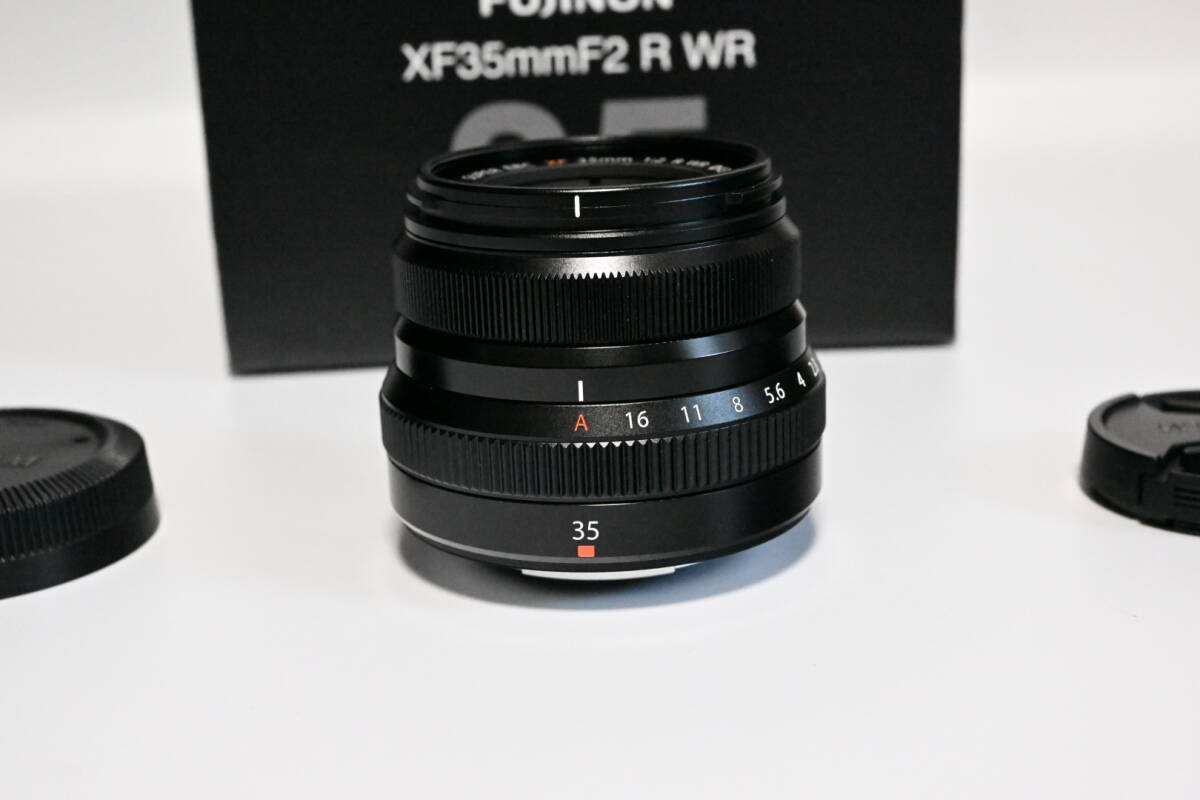 ★送料無料　 FUJIFILM (フジフイルム) フジノン XF35mm F2 R WR ブラック　ワンオーナー　中古美品★_画像2