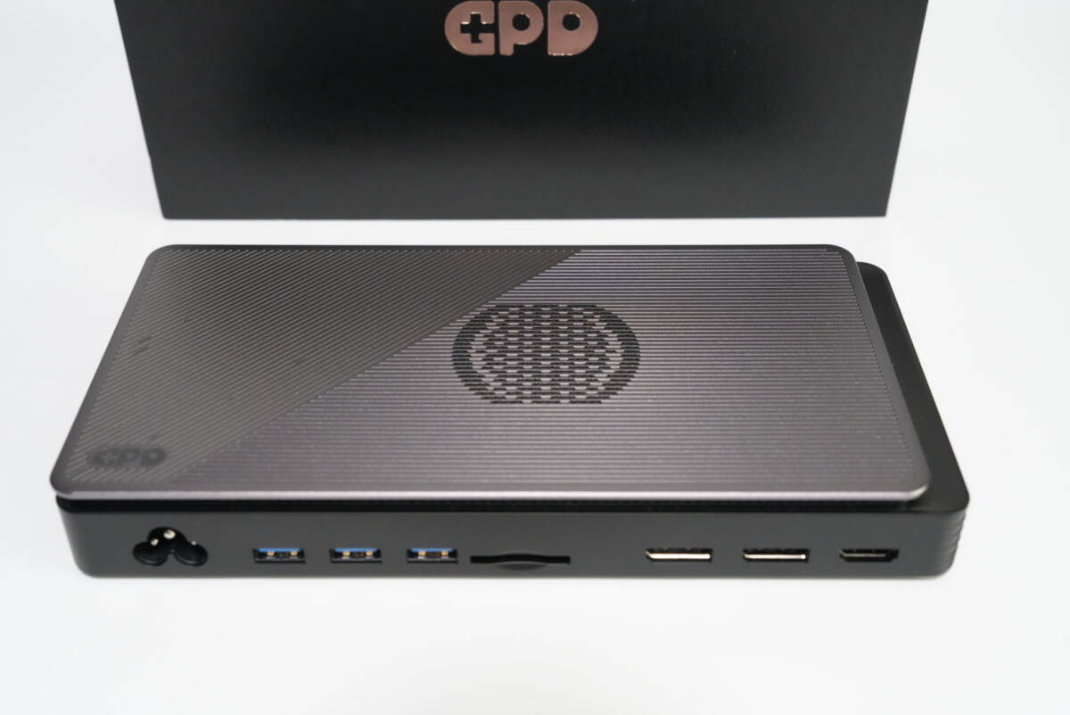 ★送料無料　GPD G1 国内正規版 外付けeGPU OCulink USB4接続対応 Radeon RX 7600M XT8GBDDR6　中古美品★_画像2