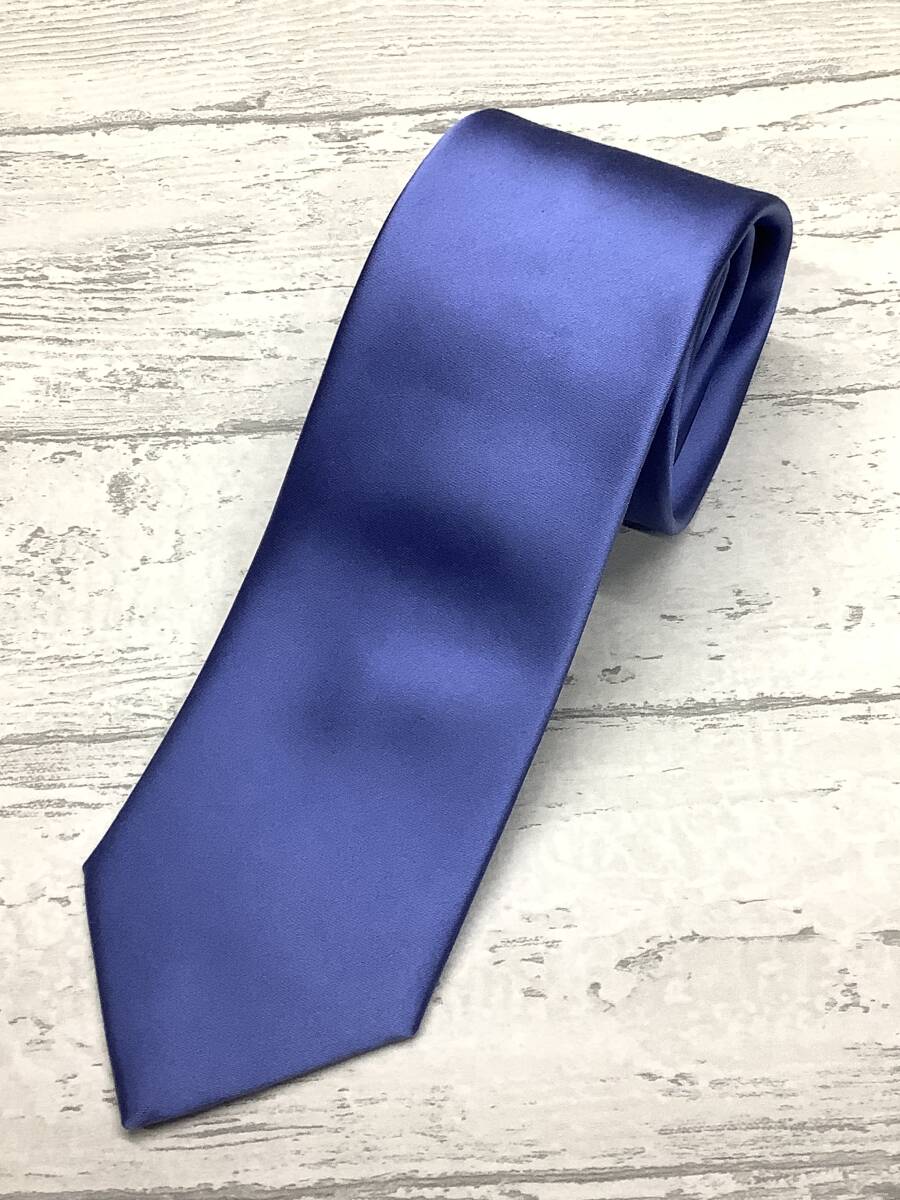新品未使用　大サービス　高級無地　日本製ソリッドネクタイ　水色とグレーを混ぜた様な色　 シルク100%_画像1
